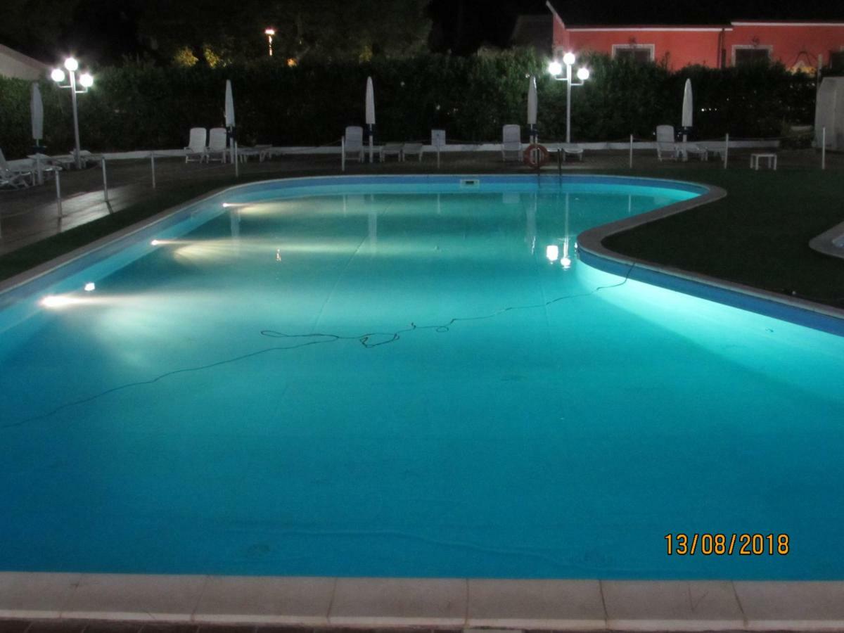 Park Hotel Baia Domizia Exterior foto